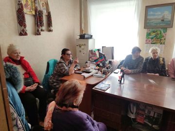 Сегодня, 23 марта, по поручению Главы ДНР Дениса Пушилина, председатель Совета ветеранов Калининского района г. Донецка, активист партии "Единая Россия" Тамара Гордиенко провела встречу с жителями Калининского...