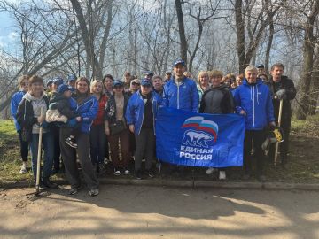 Елена Рязанцева: 28 марта в Пролетарском районе города Донецка состоялся масштабный субботник, организованный в рамках партийного проекта «Городская среда» партии «Единая Россия»