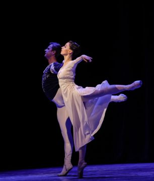 В Донецком государственном академическом театре оперы и балета состоялся вечер одноактных балетов, приуроченный ко Всемирному дню театра