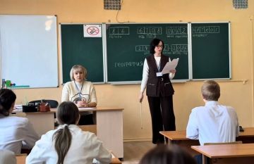 Проведение в ДНР практических мероприятий, направленных на ознакомление обучающихся 9 и 11 классов с процедурами и содержанием ОГЭ и ЕГЭ