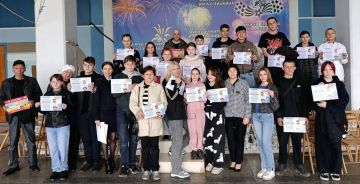 Михаил Меренков: Сегодня, в целях противодействия идеологии терроризма и профилактики экстремизма в молодежной среде, для подопечных детей Буденновского района и их законных представителей был организован показ...