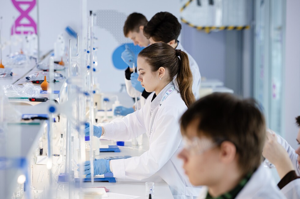 Формула победы. Школьница из Донецка выиграла грант на всероссийской олимпиаде