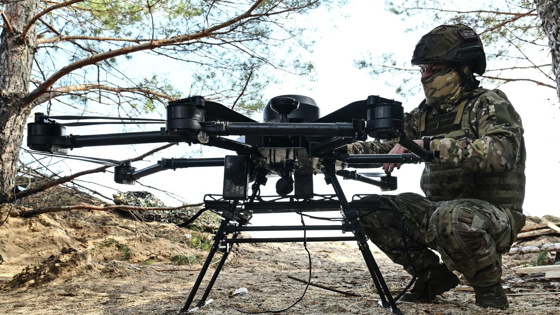 "Снабжение ВСУ на левом берегу Оскола держится на дронах": военный эксперт про значение логистики