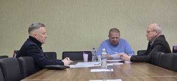 РАБОТА КОМИТЕТОВ. Под председательством Михаила Рыбакова состоялось заседание постоянного комитета по вопросам местного самоуправления, регламента, кадров и депутатской этики