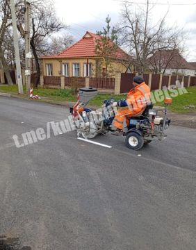 Алексей Кулемзин: Сотрудники муниципального предприятия «Дорожное ремонтностроительное управление» продолжают плановые ремонтные работы во всех районах Донецка