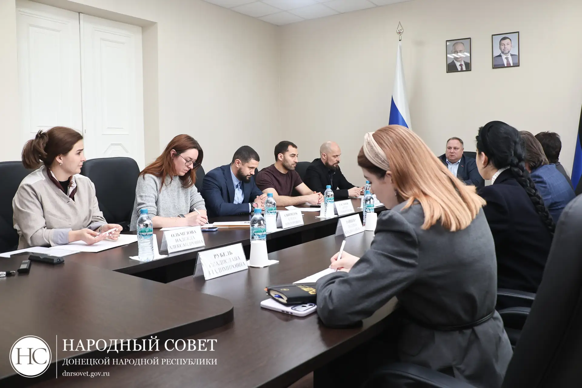 В Народном Совете рассматривают пути развития креативных индустрий в регионе