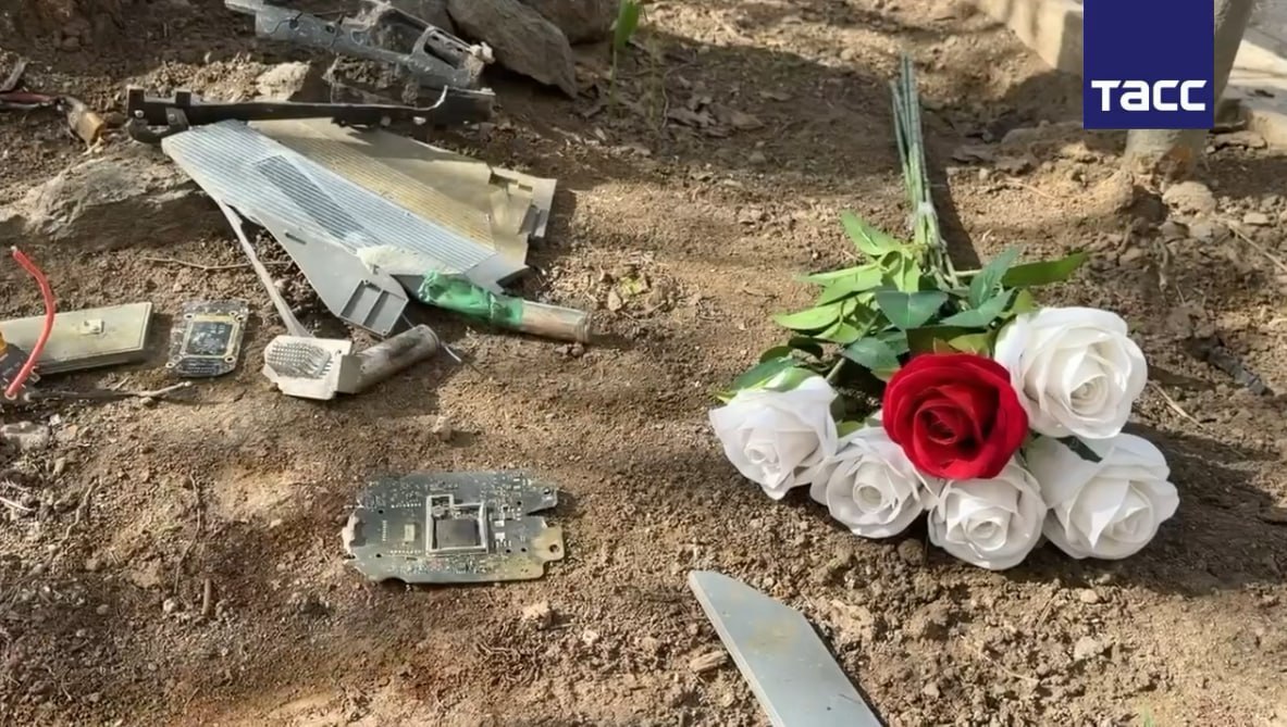 "Люди стояли спиной, батюшка отпевал": дроны ВСУ атаковали похоронную процессию на донецком кладбище