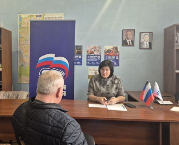 Михаил Меренков: Сегодня в общественной приемной Партии «Единая Россия» Буденновского района провела прием граждан первый заместитель руководителя Управы Буденновского внутригородского района Администрации городского округа...