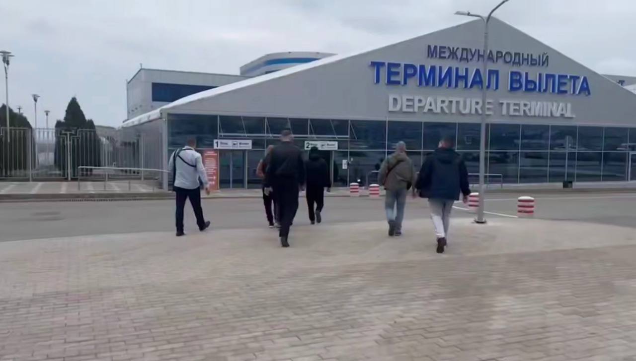 Из ДНР депортировали 28 мигрантов-преступников