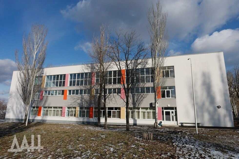 В исторических регионах за прошлый год восстановлены почти 250 объектов образования