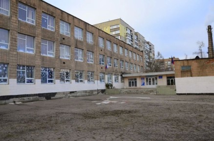 Сообщают об эвакуации детей из учебных заведений в Донецке