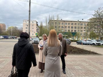 По поручению Главы ДНР Дениса Пушилина в Ворошиловском внутригородском районе продолжаются встречи с населением