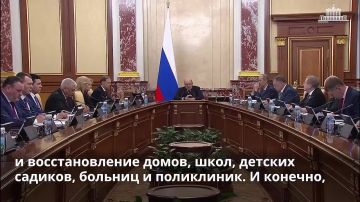 Около 3,5 млрд рублей дополнительно направят Донецкой и Луганской народным республикам, Запорожской и Херсонской областям на обеспечение работ по восстановлению линий электропередачи, сообщил Председатель Правительства РФ...