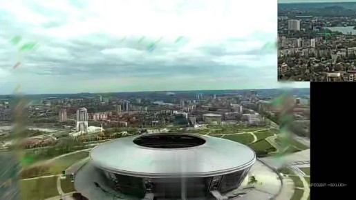 Противник публикует кадры полетов своих небольших дронов-камикадзе типа "крыло" с донаведением на цель прямо над Донецком и их удары по логистике ВС РФ в районе Донецка