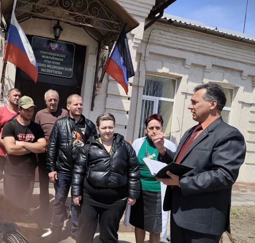 В Старобешевском отделении судебно-медицинской экспертизы состоялась встреча с депутатом Старобешевского муниципального совета от партии «Единая Россия» Сергеем Салиевым
