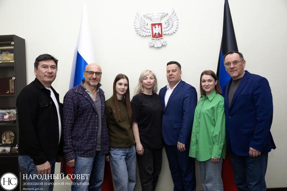 Константин Кузьмин: Встретился с настоящим «творческим десантом»!