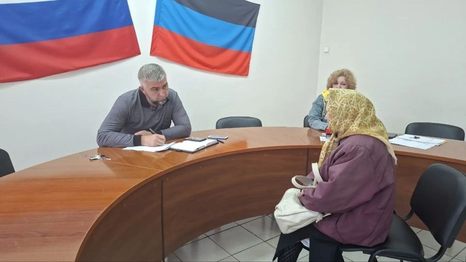 Валентин Левченко: Сегодня в Управе Киевского внутригородского района первый заместитель руководителя Вячеслав Лаврушко провёл приём граждан