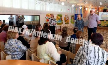Сегодня в Петровском районе состоялась рабочая встреча заместителя главы администрации г.о. Донецк с трудовым коллективом детского сада №386