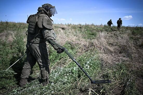 В ДНР продолжается разминирование сельскохозяйственных земель