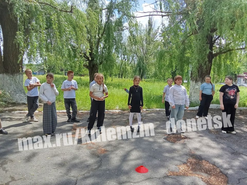 Сегодня во Дворце культуры им. ХХ-летия Победы проведена спортивно-игровая программа «Здоровая семья - здоровая нация»