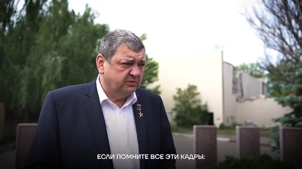 В Донецке почтили память погибших мирных жителей в годовщину боев за аэропорт