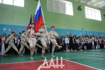 «Последними звонками» провожают школьников ДНР на каникулы