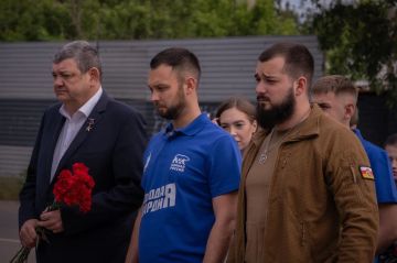 На плитах высечены 222 имени: в Куйбышевском районе Донецка почтили память погибших мирных жителей