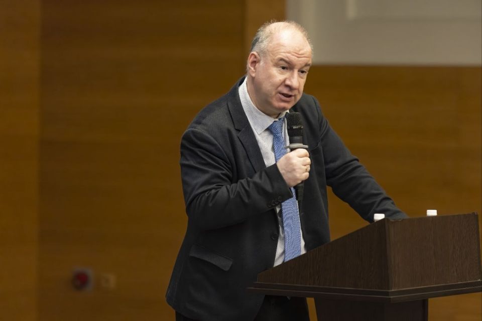 Вчера в отеле «Метрополь» состоялась презентация первого номера рецензируемого научного журнала «ОТТИСК» — «Ценности: теория и практика»