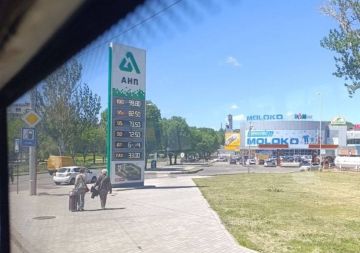 На АНП на Цирке в Донецке бензин тоже «рванул в космос», дизель только по талонам