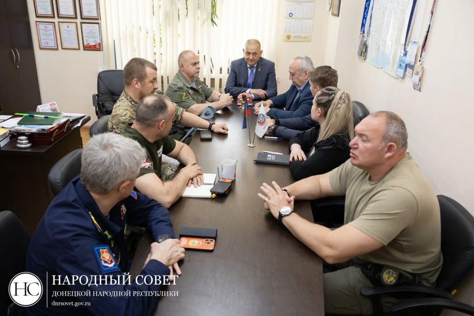 В Народном Совете обсудили работу по социальной адаптации ветеранов СВО