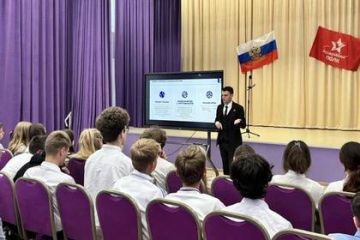 Имитация голоса и фейковый облик: Школьников ДНР научили, как защитить себя от новых способов обмана аферистов