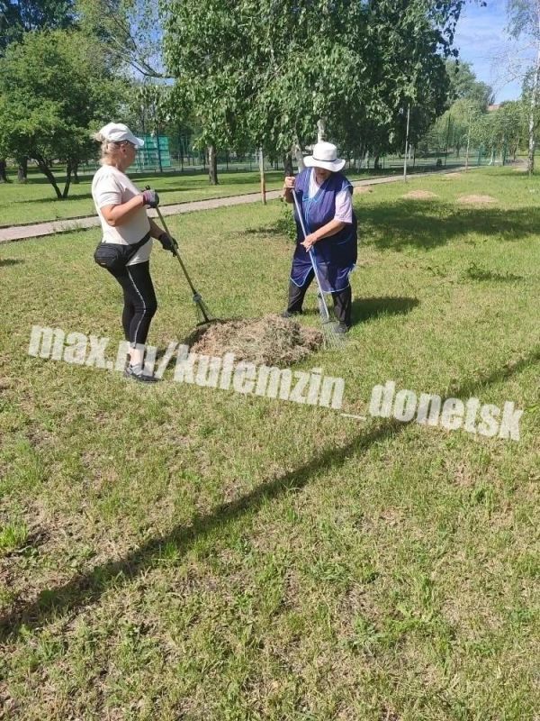В преддверии прекрасного праздника – Дня защиты детей – сотрудники Дирекции парков продолжают активную работу по благоустройству зеленых пространств