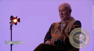 Зрада дня: украинский историк Даниил Яневский на интервью у придурковатой Мосейчук заявил, что Бандера не имеет никакого отношения к Украине