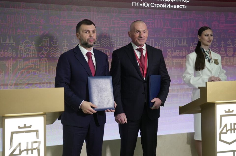 ДНР на ПМЭФ договорилась о строительстве 100 тыс. кв. м. жилья в Донецке