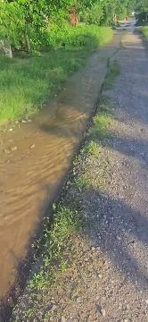 «Вода Донбасса» «устранила» прорыв труб в Макеевке, но ремонт продержался лишь до следующей подачи воды