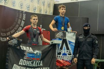 � ������� ������ ������ �� ����-������ ����� ����� � ��������, ������������ �� ��� ������