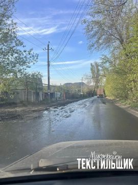 Нам пишут: «Течет вода круглосуточно уже не первый месяц