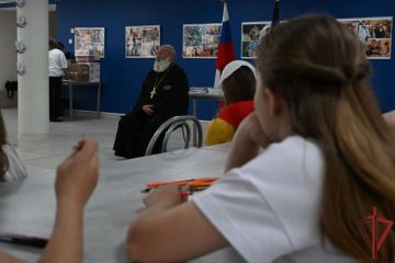Военный священник Росгвардии провел для школьников патриотическое мероприятие ко Дню России