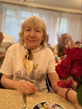 С Днём России!. Завтра наша страна отмечает один из самых значимых государственных праздников — День России