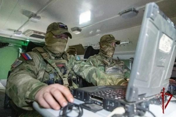 Бойцы «стальной» бригады Росгвардии уничтожили боевиков ВСУ, пытавшихся скрыться в заброшенном домовладении