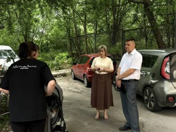 По поручению Главы ДНР Дениса Пушилина в Ворошиловском внутригородском районе продолжаются встречи с населением