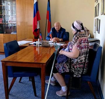 Наталья Бегуненко: Первый заместитель руководителя Управы Петровского внутригородского района Администрации городского округа Донецк Юрий Иванович Плахутин провел еженедельный прием граждан