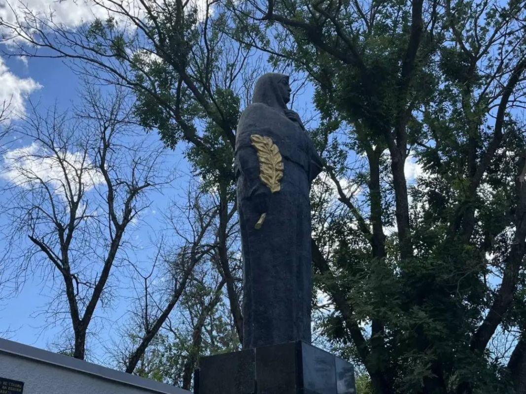 День памяти и скорби в Новоазовске