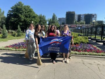 Елена Рязанцева: Сегодня в Пролетарском районе прошла традиционная акция "Чистый четверг" в рамках проекта "Городская среда"