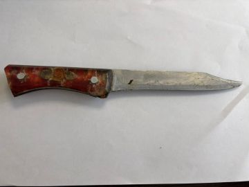 Житель Тореза пырнул своего знакомого ножом во время пьянки и попался полиции