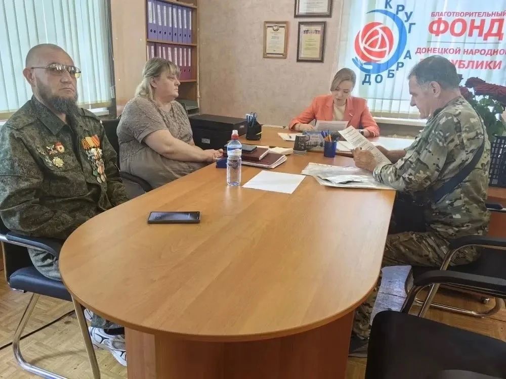 Наталья Никонорова: Провела личный прием членов Комитета семей воинов Отечества в Донецке