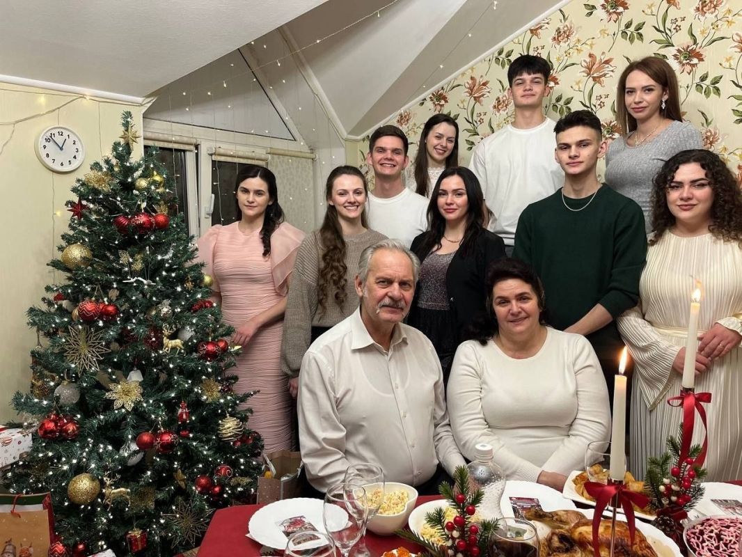 «Хорошая семья не вырастает на пустом месте»: супруги из ДНР поделились секретами семейного счастья
