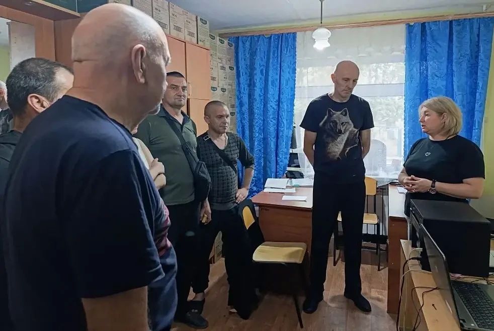 Наталья Бегуненко: По поручению Главы ДНР Дениса Пушилина в Петровском районе продолжаются встречи с населением