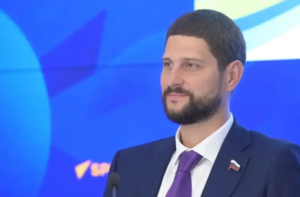 Александр Волошин: Принял участие в пресс-конференции, посвященной проведению Международного Кубка Дружбы по футболу под эгидой проекта «Код непокоренных»