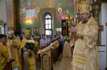 Шаблонов для святости нет. Митрополит Владимир провел литургию в Ясиноватой